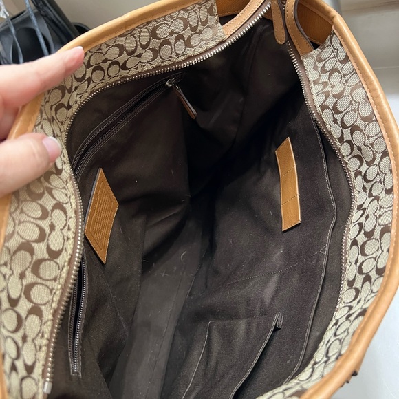 Coach Signature Voyager Sling Crossbody Shoulder Bag - Picture 4 of 5